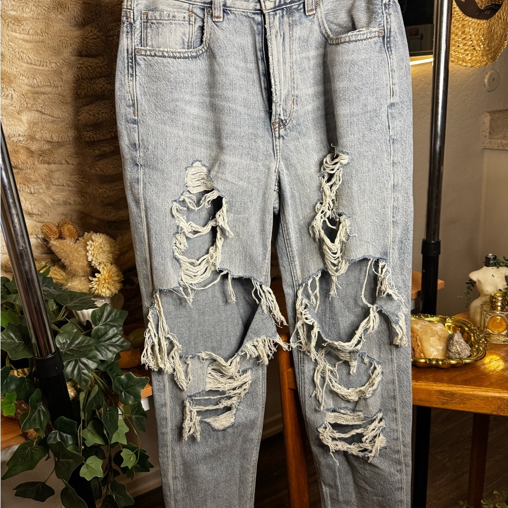 American Eagle Outfitters Gray Distressed Straight Leg Jeans